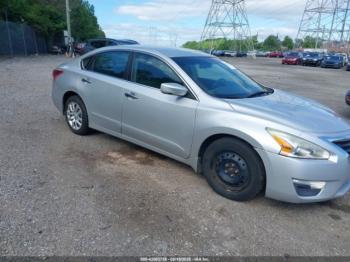  Salvage Nissan Altima