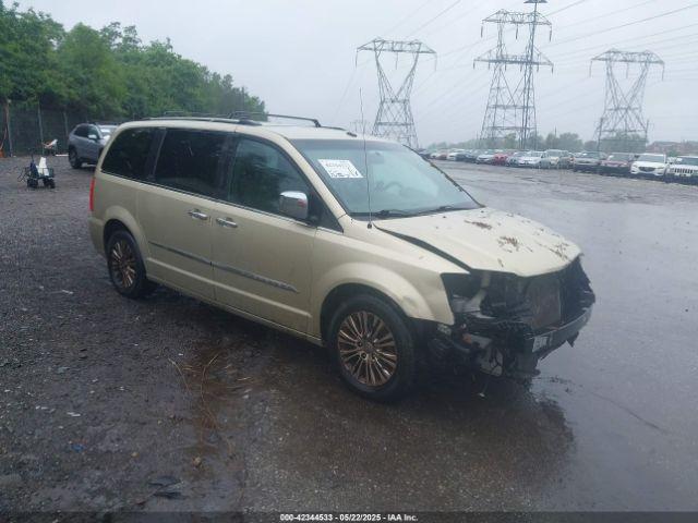  Salvage Chrysler Town & Country