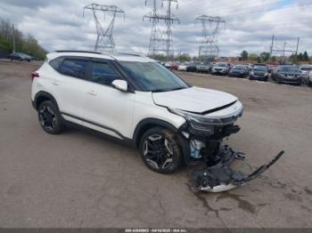  Salvage Kia Seltos