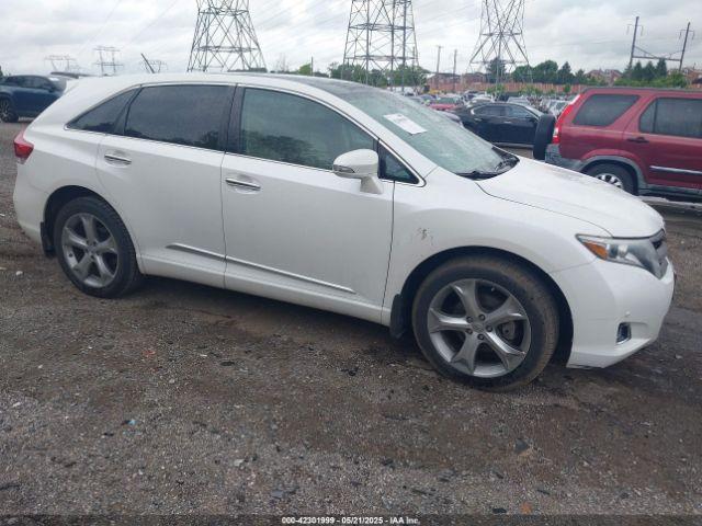  Salvage Toyota Venza