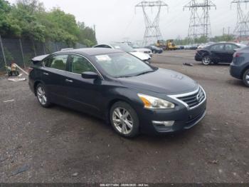  Salvage Nissan Altima