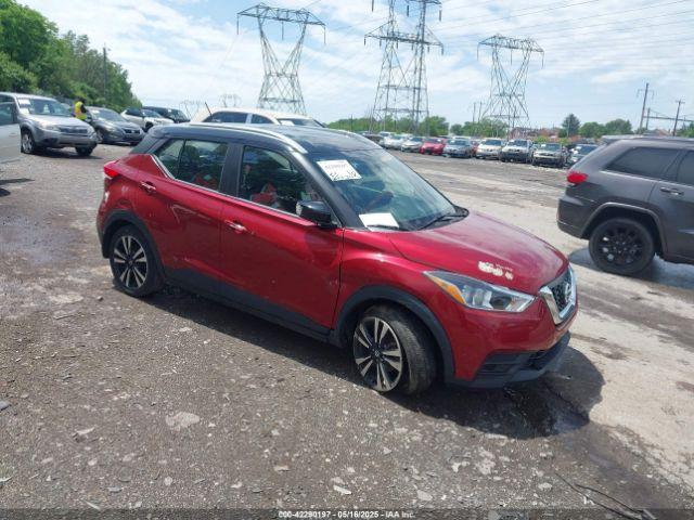  Salvage Nissan Kicks