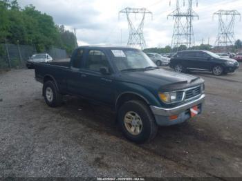 Salvage Toyota Tacoma