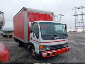 Salvage Isuzu Npr