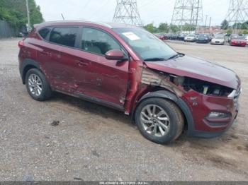  Salvage Hyundai TUCSON