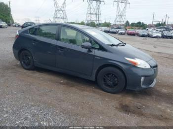  Salvage Toyota Prius