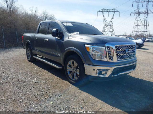  Salvage Nissan Titan