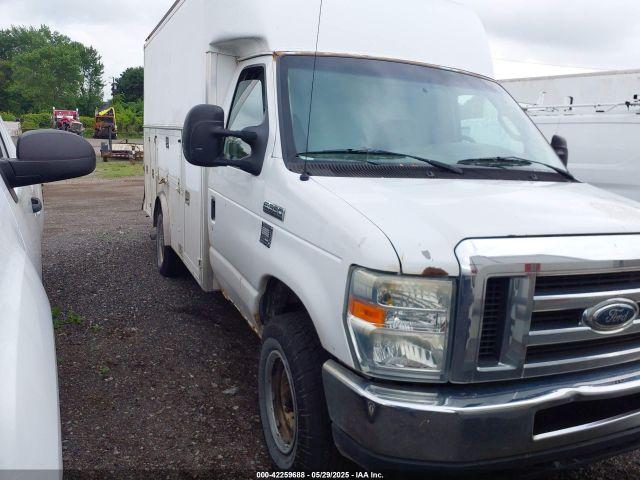  Salvage Ford E-350