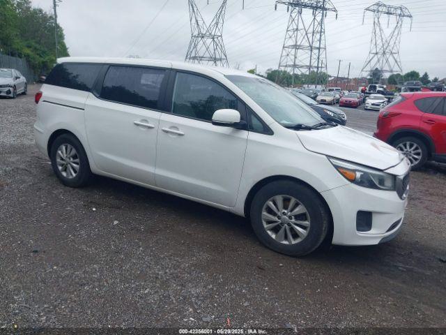  Salvage Kia Sedona