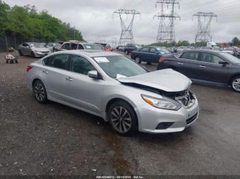  Salvage Nissan Altima