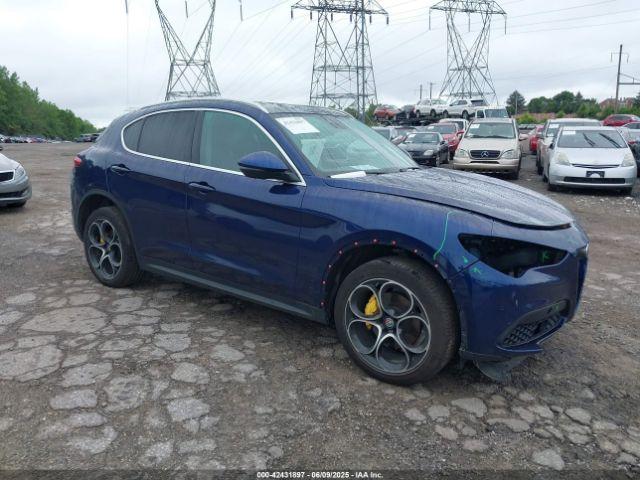  Salvage Alfa Romeo Stelvio