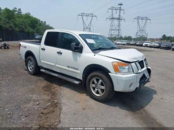  Salvage Nissan Titan