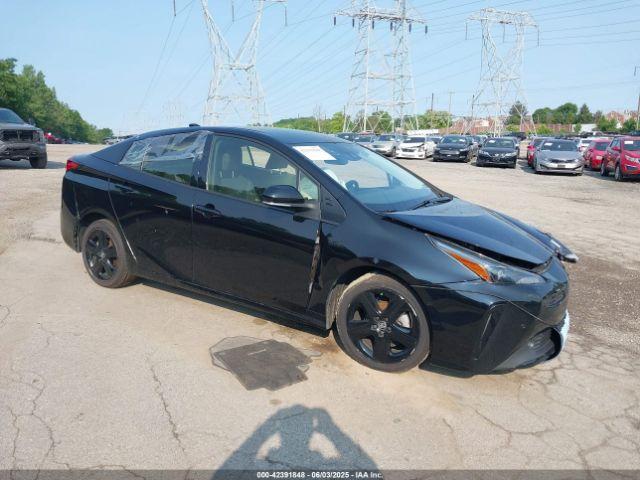  Salvage Toyota Prius