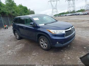  Salvage Toyota Highlander