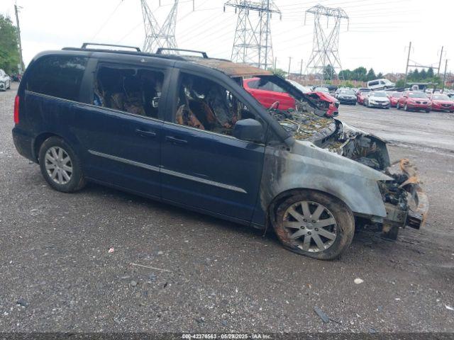 Salvage Chrysler Town & Country
