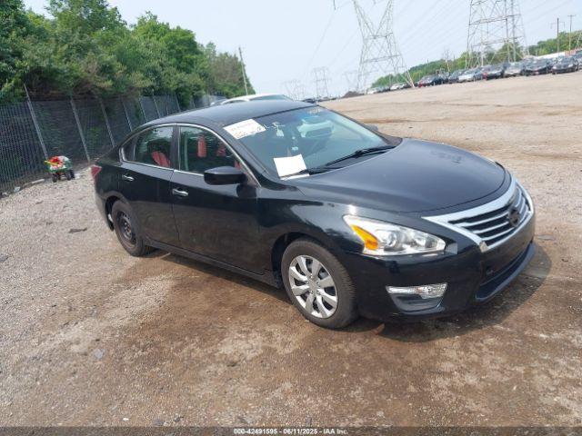  Salvage Nissan Altima