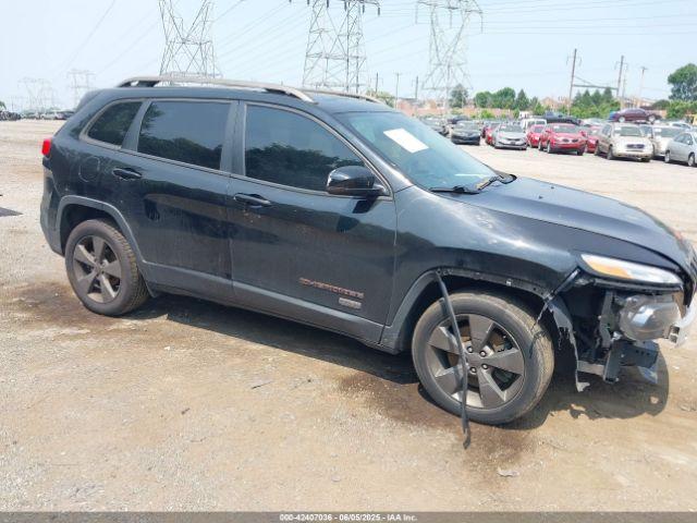  Salvage Jeep Cherokee