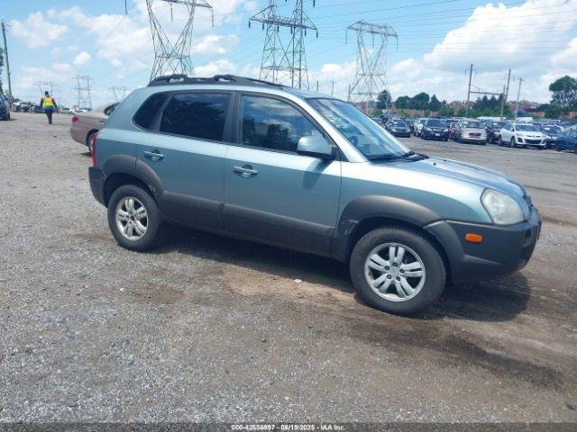  Salvage Hyundai TUCSON