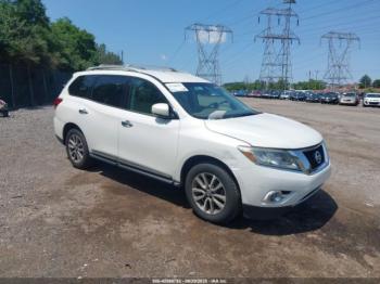  Salvage Nissan Pathfinder