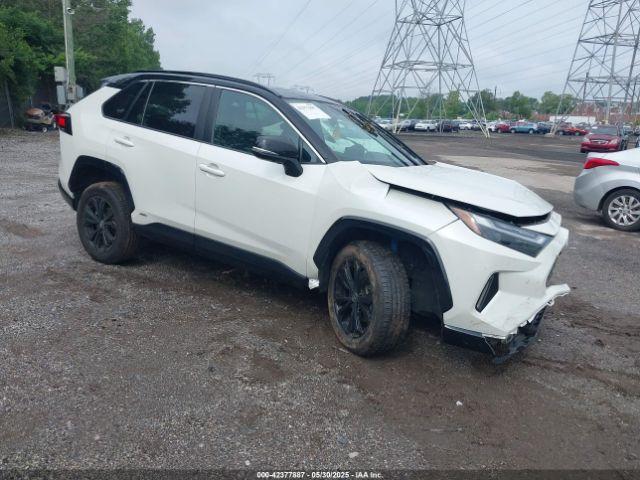 Salvage Toyota RAV4