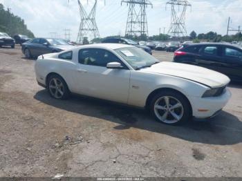  Salvage Ford Mustang