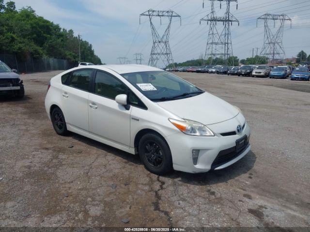  Salvage Toyota Prius