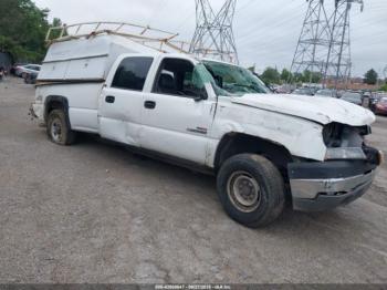  Salvage Chevrolet Silverado 2500