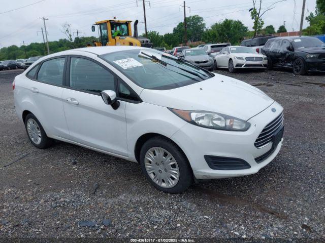  Salvage Ford Fiesta