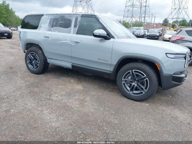  Salvage Rivian R1s