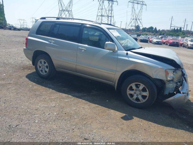  Salvage Toyota Highlander