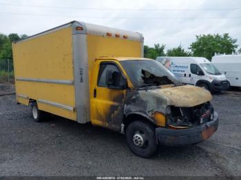  Salvage General Motors Savana Cutaway
