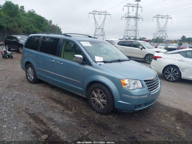  Salvage Chrysler Town & Country
