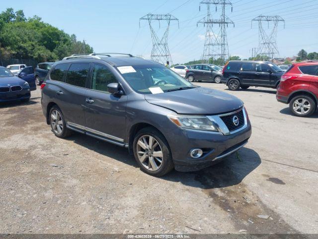  Salvage Nissan Pathfinder
