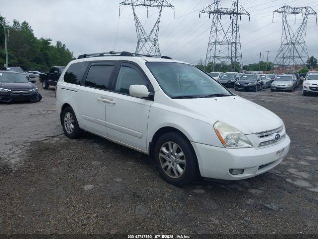  Salvage Kia Sedona