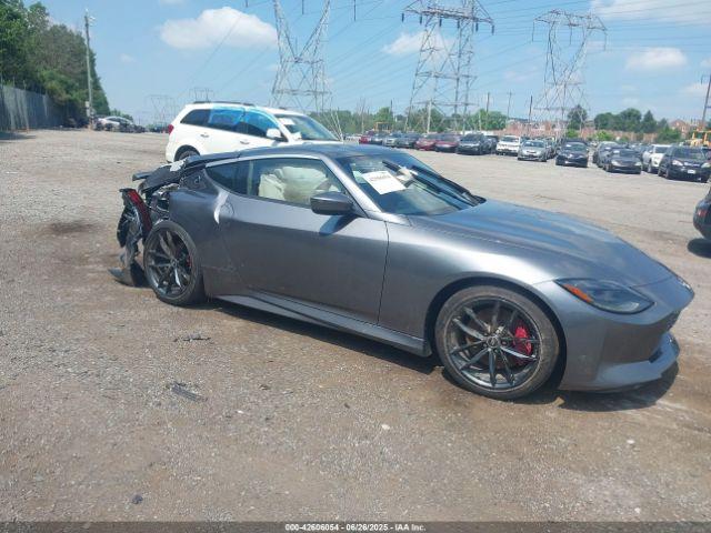  Salvage Nissan Z