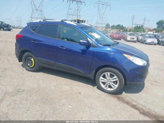 Salvage Hyundai TUCSON