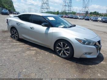  Salvage Nissan Maxima