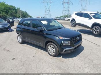 Salvage Hyundai VENUE
