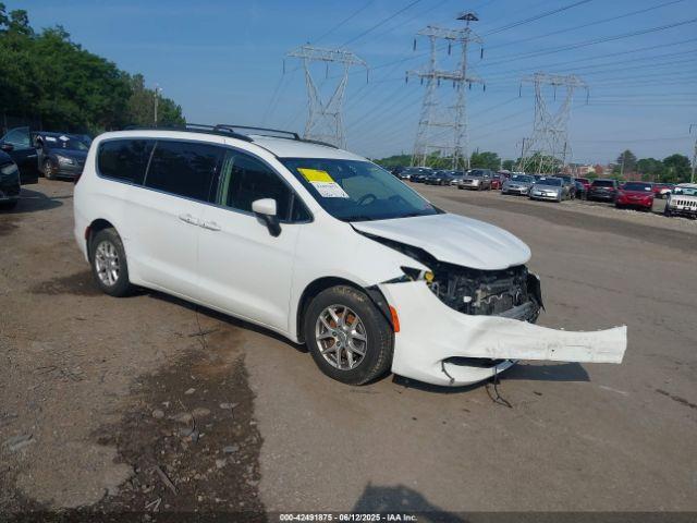  Salvage Chrysler Voyager