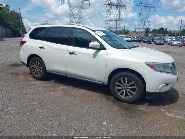  Salvage Nissan Pathfinder