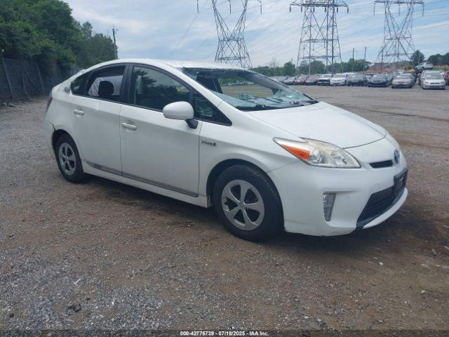  Salvage Toyota Prius