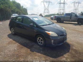  Salvage Toyota Prius