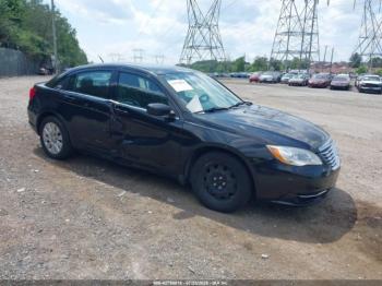  Salvage Chrysler 200