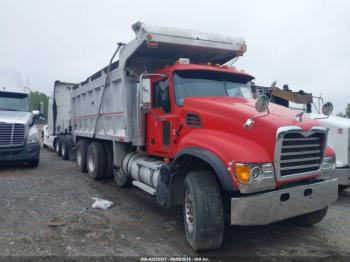  Salvage Mack Cv713
