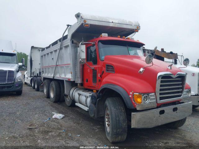  Salvage Mack Cv713