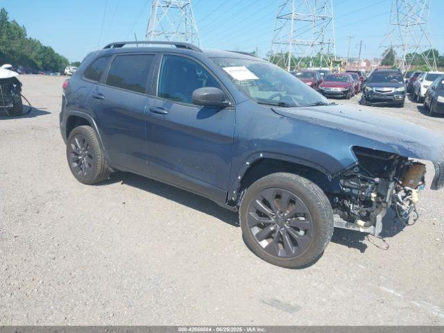  Salvage Jeep Cherokee