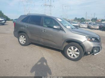  Salvage Kia Sorento