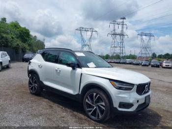  Salvage Volvo XC40