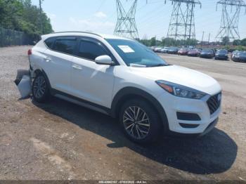  Salvage Hyundai TUCSON