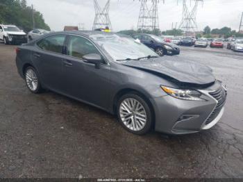  Salvage Lexus Es